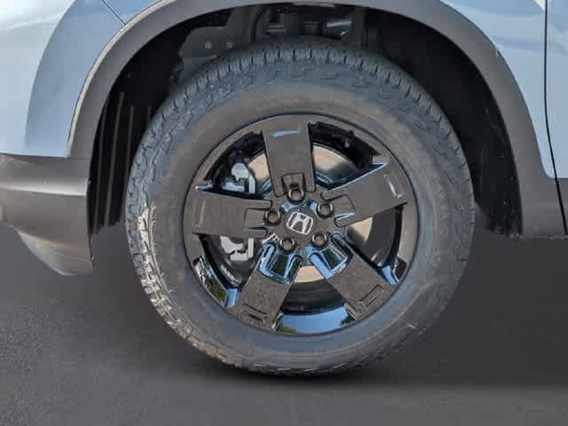 Used 2026 Honda Ridgeline Black Edition image 9