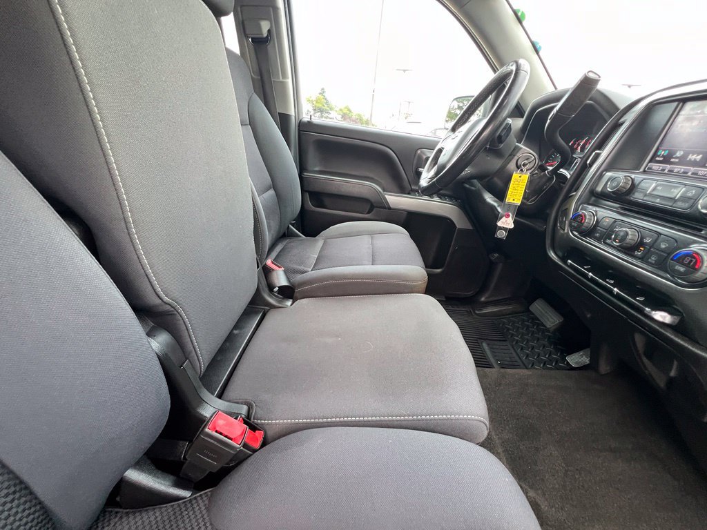Used 2018 Chevrolet Silverado 1500 LT AWD/4WD image 26