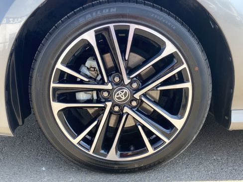 Certified 2025 Toyota Camry XLE FWD image 10