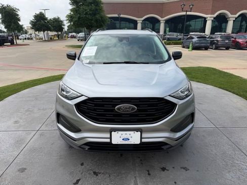 Used 2023 Ford Edge SE w/ Black Appearance Package AWD/4WD image 2