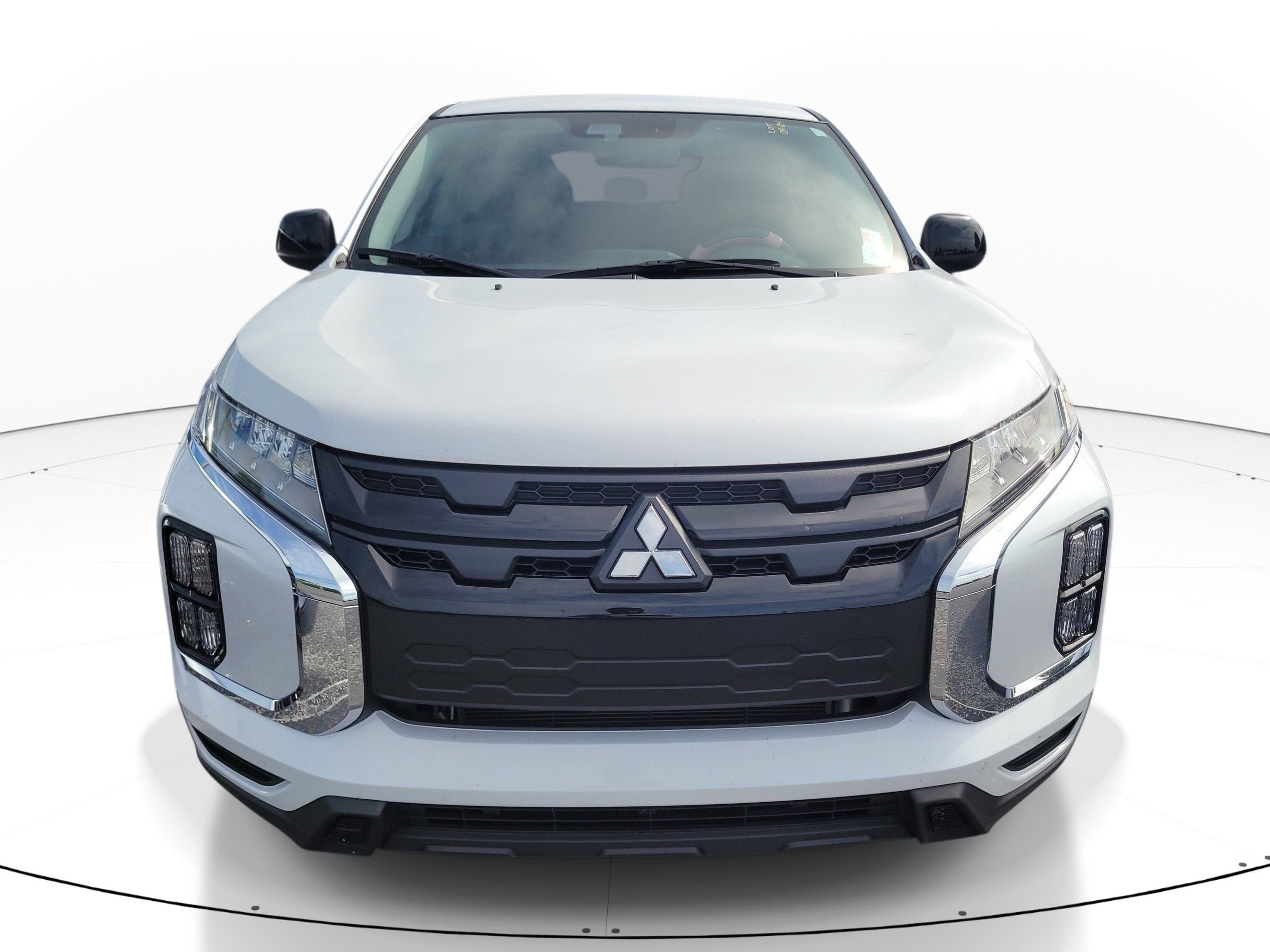 Used 2025 Mitsubishi Outlander Sport LE AWD/4WD image 2
