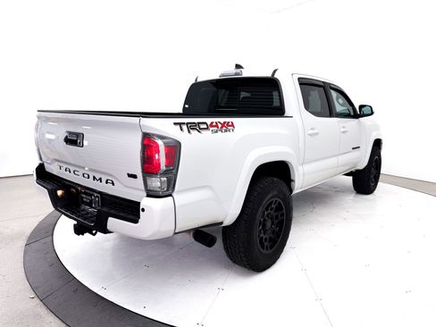 Used 2020 Toyota Tacoma TRD Sport w/ Technology Package AWD/4WD image 13