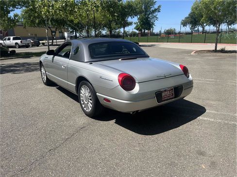 Used 2004 Ford Thunderbird RWD image 5
