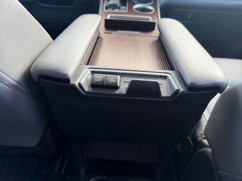 Used 2022 Toyota Sienna XLE image 16