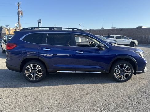 New 2026 Subaru Ascent Touring AWD/4WD image 2
