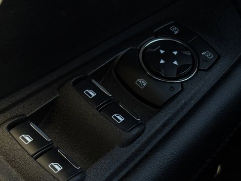 Used 2023 Ford Edge SE image 15