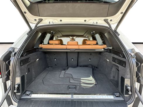 Certified 2025 BMW X5 xDrive50e image 28