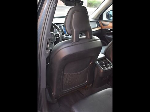 Used 2021 Volvo XC90 T6 Momentum w/ Advanced Package AWD/4WD image 21