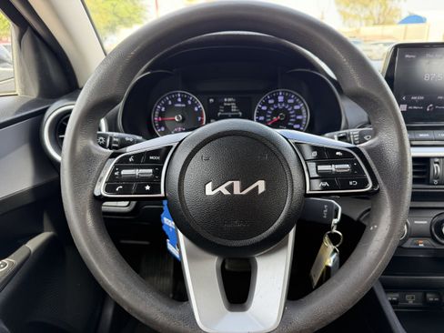 Used 2023 Kia Forte LXS image 12