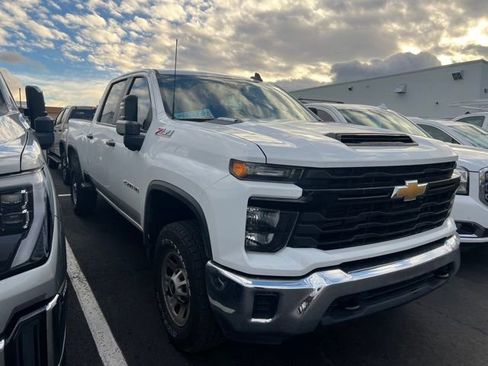 Used 2024 Chevrolet Silverado 2500 W/T w/ WT Convenience Package image 8