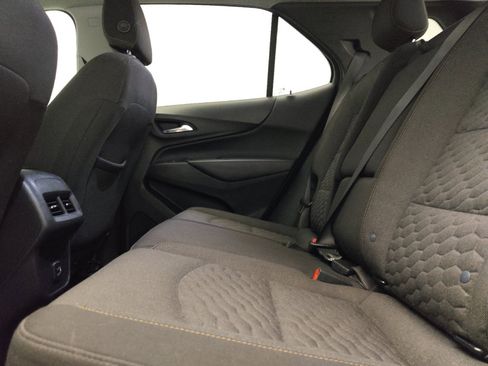 Used 2021 Chevrolet Equinox LT FWD image 18