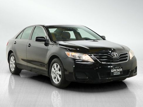 Used 2011 Toyota Camry LE w/ LE Extra-Value Pkg image 7