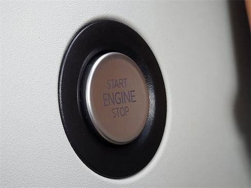 New 2025 Volkswagen ID. Buzz Pro S Plus image 19