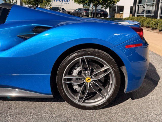 Used 2017 Ferrari 488 Spider RWD image 19