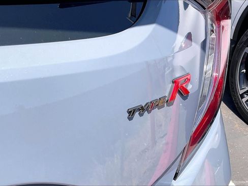 Used 2019 Honda Civic Type R image 8