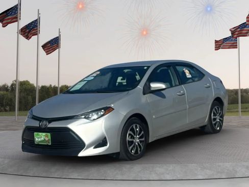 Used 2017 Toyota Corolla L FWD image 5