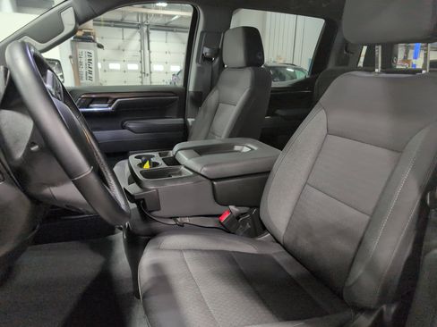 Used 2023 Chevrolet Silverado 1500 LT w/ Protection Package AWD/4WD image 9