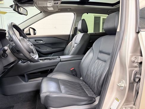 Used 2023 Nissan Rogue Platinum w/ Platinum Premium Package FWD image 15