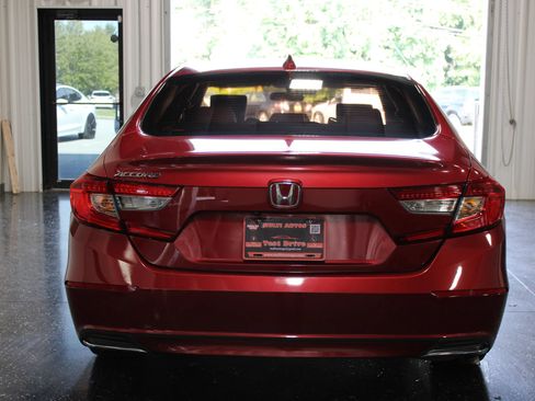 Used 2020 Honda Accord LX image 5