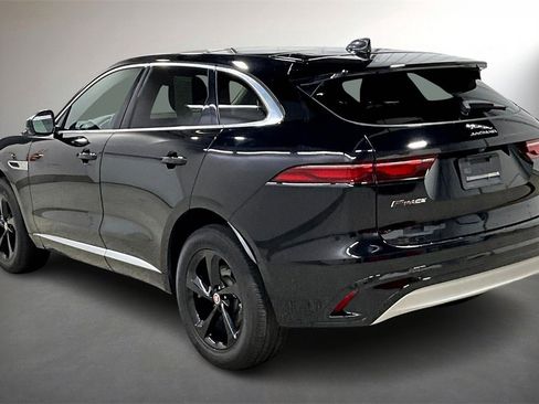 Used 2021 Jaguar F-PACE image 4