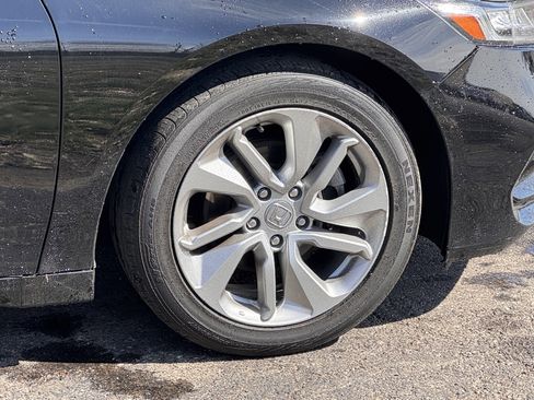 Used 2020 Honda Accord LX image 4