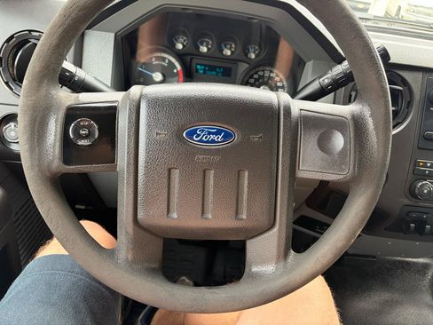 Used 2016 Ford F550 4x4 Regular Cab Super Duty image 24