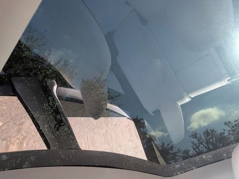 Used 2021 Tesla Model Y Performance image 16