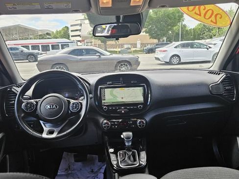 Used 2020 Kia Soul EX FWD image 17