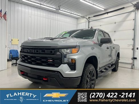 Used 2025 Chevrolet Silverado 1500 Custom Trail Boss AWD/4WD image 6