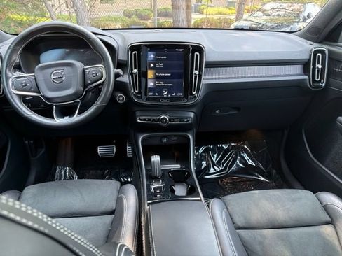 Used 2019 Volvo XC40 T5 R-Design AWD/4WD image 12
