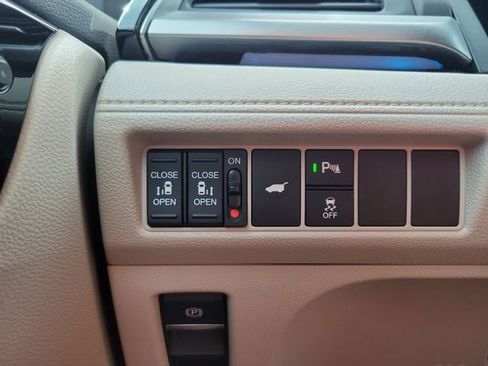 New 2026 Honda Odyssey Touring image 32