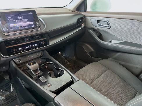 Used 2023 Nissan Rogue SV w/ SV Premium Package image 21