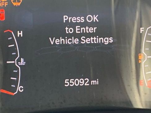 Used 2024 Jeep Compass Latitude image 13