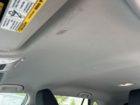 Used 2025 Toyota RAV4 XLE AWD/4WD image 21