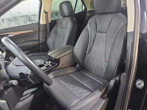 Used 2023 Buick Envision Avenir AWD/4WD image 15