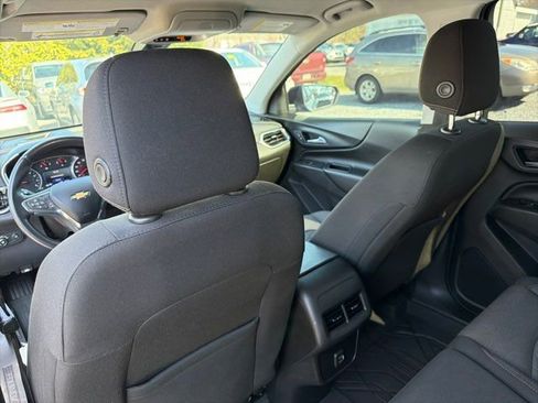 Used 2021 Chevrolet Equinox LT image 17