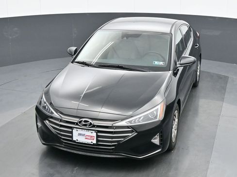 Used 2020 Hyundai Elantra SE w/ Cargo Package (C1) FWD image 16
