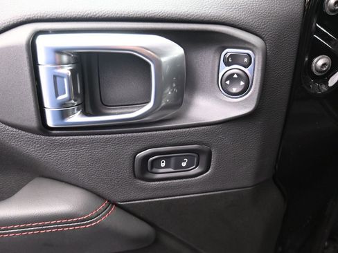 New 2026 Jeep Wrangler Unlimited Rubicon image 25