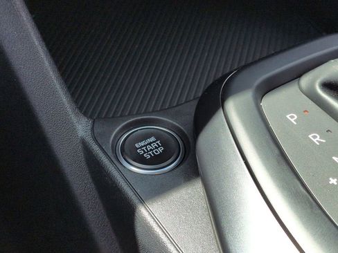 Certified 2025 Kia K4 FWD image 17