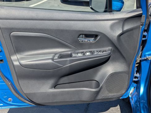 Used 2023 Nissan Versa SV FWD image 14