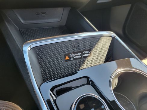 Certified 2026 Chevrolet Equinox ACTIV w/ Convenience Package III image 24