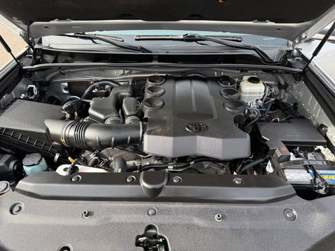 Used 2016 Toyota 4Runner Trail Premium image 8