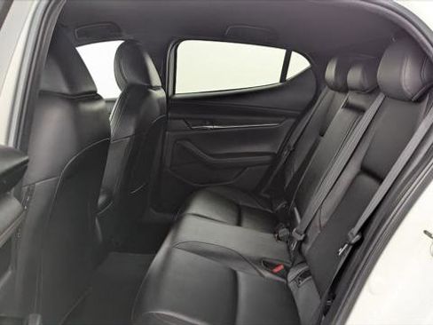 Used 2019 MAZDA MAZDA3 AWD Hatchback w/ Preferred Pkg image 17