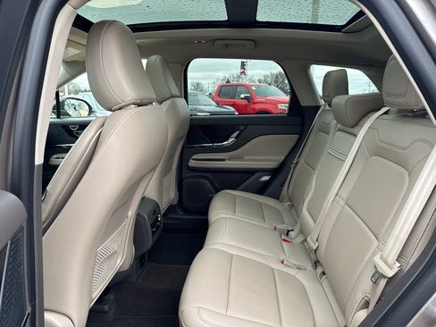 Used 2021 Lincoln Corsair FWD w/ Premium Package image 22