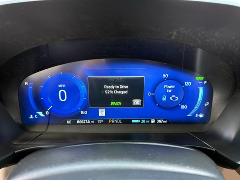 Used 2021 Ford Escape Titanium FWD image 33