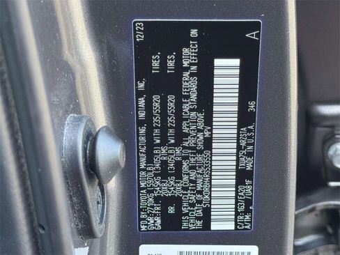 Used 2024 Toyota Highlander XSE image 28