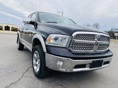 Used 2014 RAM 1500 Laramie w/ Convenience Group image 8