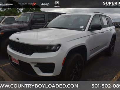 Used 2024 Jeep Grand Cherokee Altitude