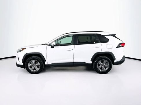 Used 2025 Toyota RAV4 XLE AWD/4WD image 3