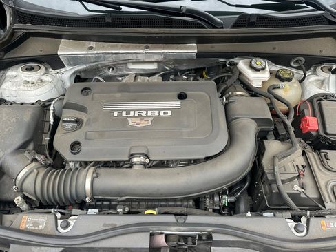 Used 2023 Cadillac XT4 Luxury w/ Cold Weather Package FWD image 24